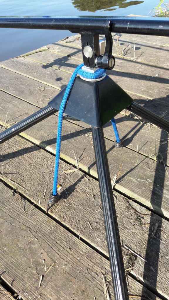 Je rodpod bevestigen op een steiger