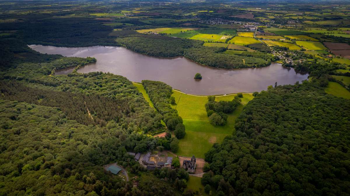 Drone Lakeview Chateau Lake Poiteviniere Drone Lakeview Chateau