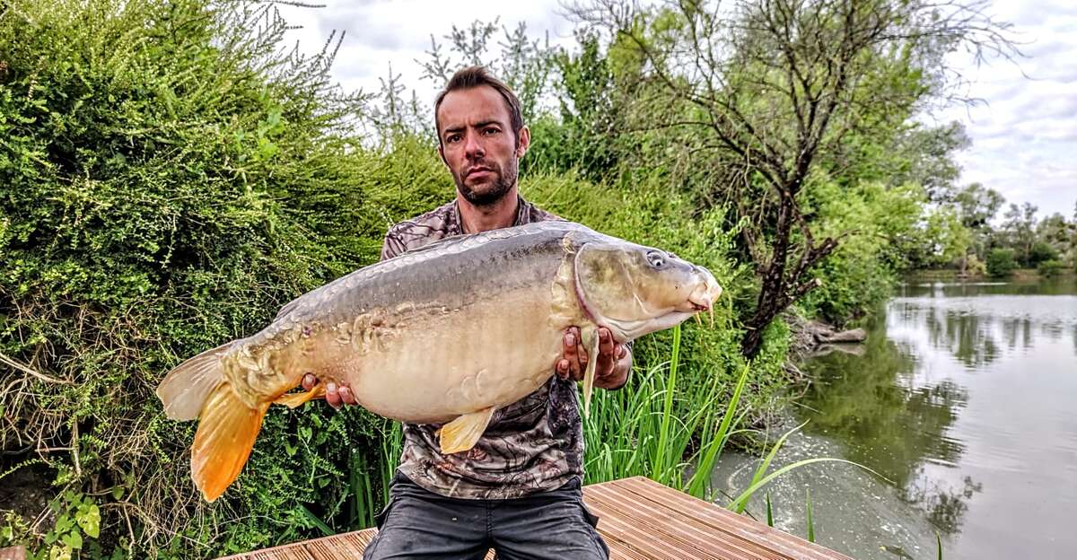 Etang Du Bambou Karpervissen Vakantie Du Vissen Frankrijk