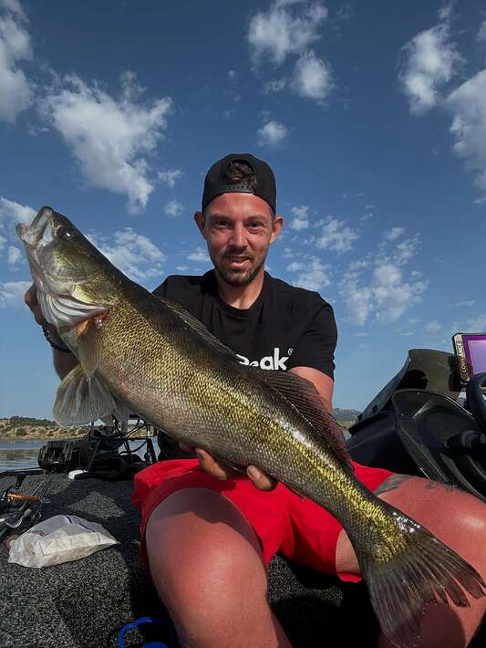 Angeln Extremadura Orellana Spanje Snoekbaars Angeln Orellana Spanje